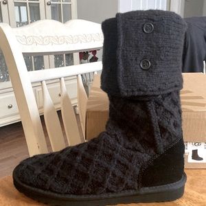 UGG BOOTS Lattice Cardy Size 8